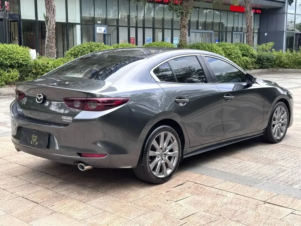 Mazda Axela Mazda3 Angkesela 2022 2.0L Automatic Quality Edition 2022 — thumbnail 2
