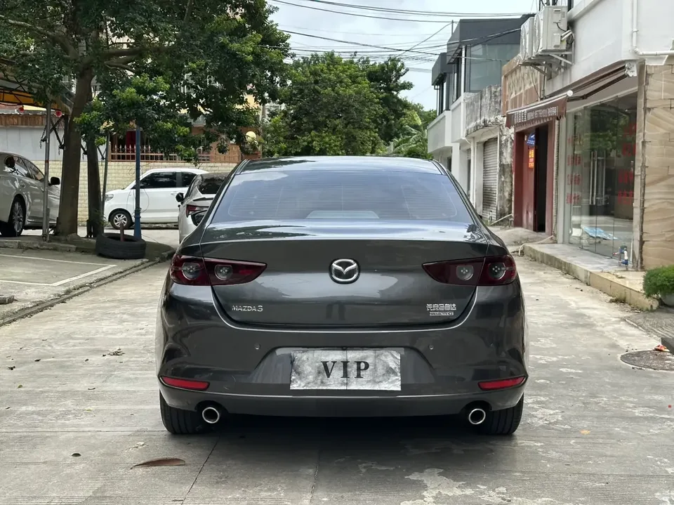 Mazda Axela Mazda3 Angkesela 2022 2.0L Automatic Quality Edition 2022 — thumbnail 2
