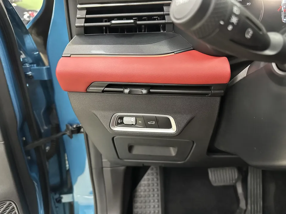 Geely Emgrand S Emgrand S 2021 1.4T CVT Premium 2022 — thumbnail 5