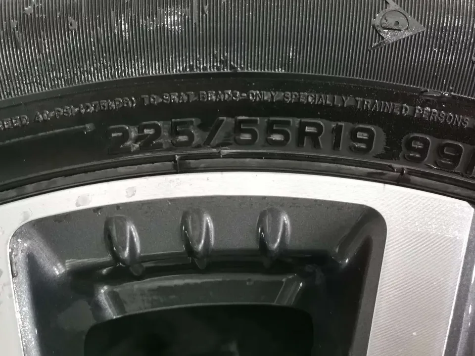 Changan CS75PLUS Changan CS75 PLUS 2024 The third generation Champion Edition 2.0T automatic intelligent driving power model 2024 — thumbnail 3