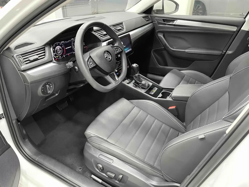 Skoda Superb Speedy 2022 TSI280 DSG Premium Edition 2022 — thumbnail 5