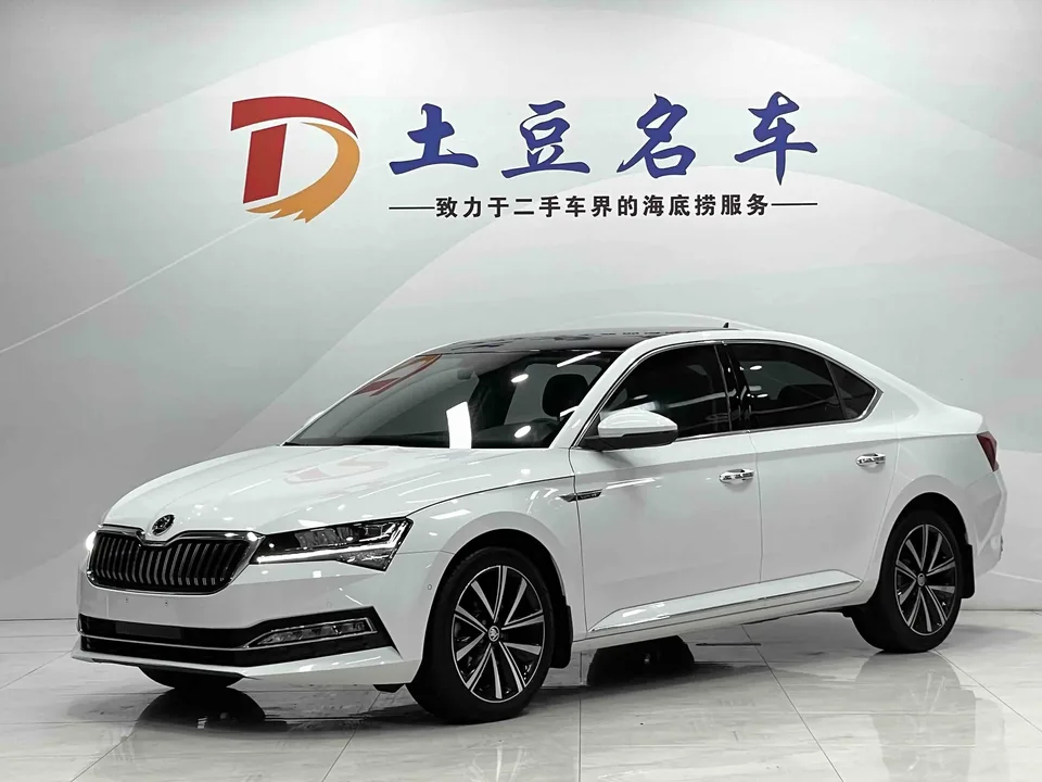 Skoda Superb Speedy 2022 TSI280 DSG Premium Edition 2022 — photo 1, buy with delivery to Moscow