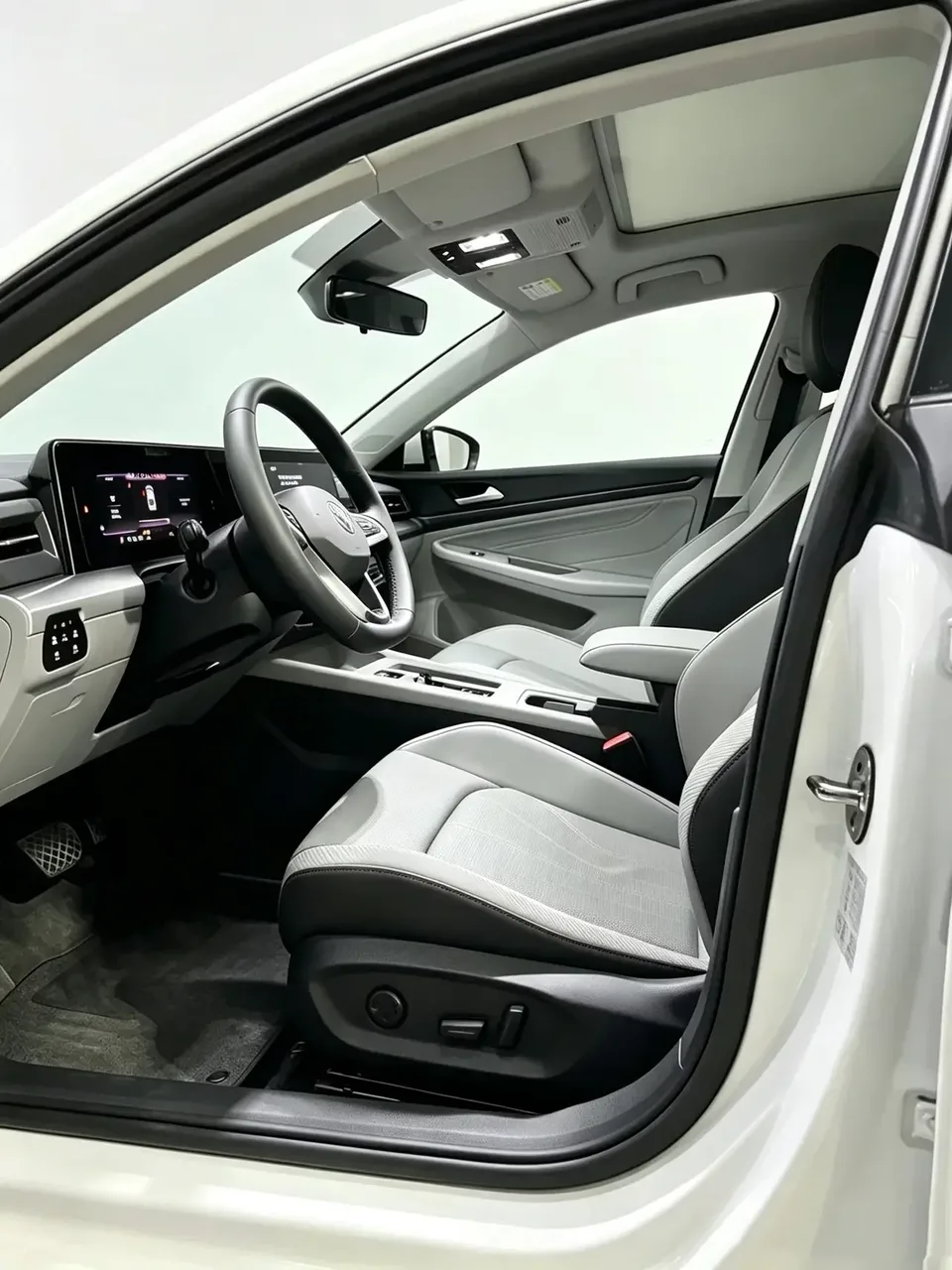 Volkswagen Lamando Lingdu 2024 Lingdu L 280TSI DSG Hot Edition 2024 — thumbnail 5