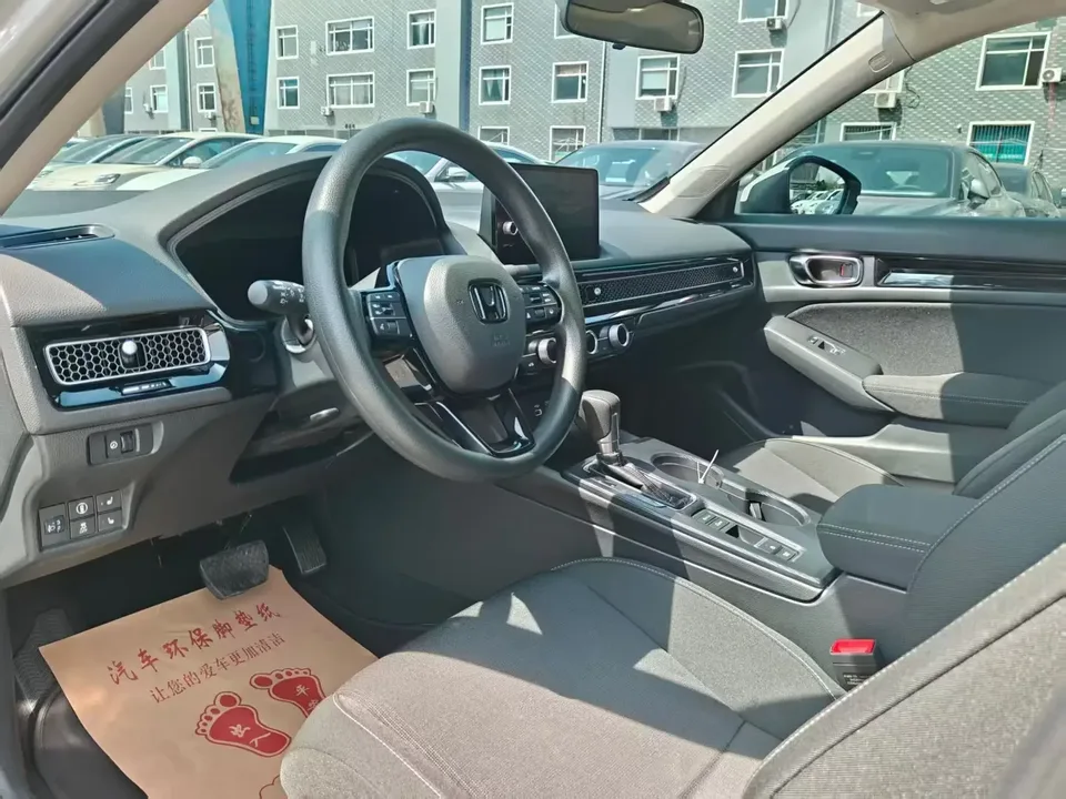 Honda CIVIC Civic 2022 240TURBO CVT Dynamic C-position Special Edition 2024 — thumbnail 5
