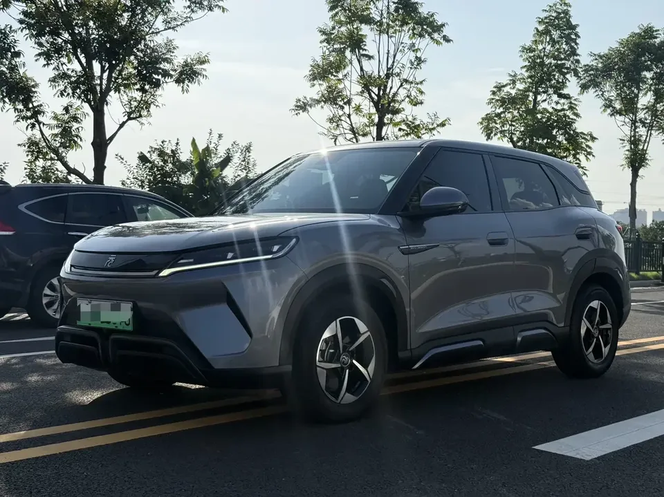 BYD Yuan Up Yuan UP 2024 401KM Leading Type 2024 — photo 1, buy with delivery to Moscow