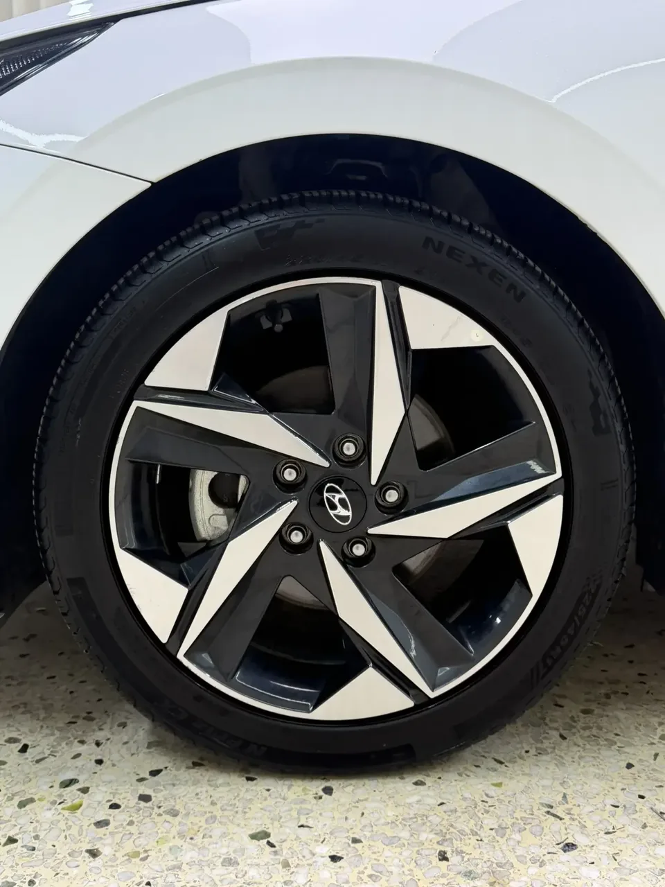 Hyundai Elantra Elantra 2022 1.5L CVT LUX Premium Edition 2023 — thumbnail 2