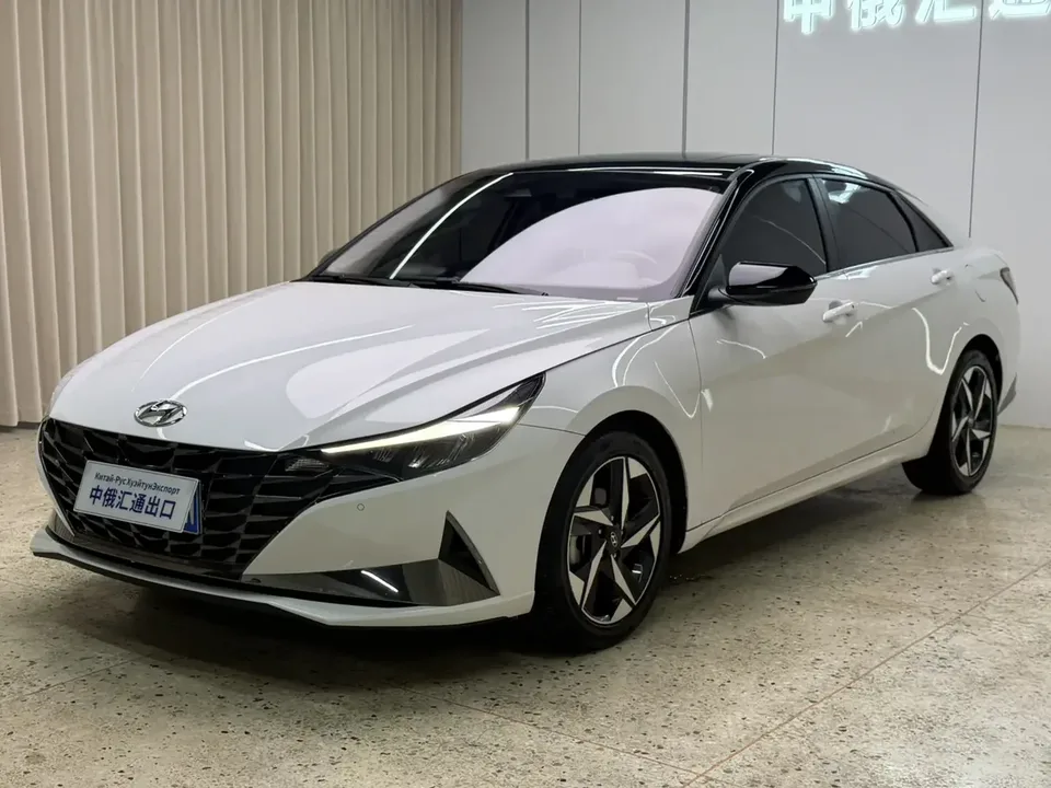 Hyundai Elantra Elantra 2022 1.5L CVT LUX Premium Edition 2023 — photo 1, buy with delivery to Moscow