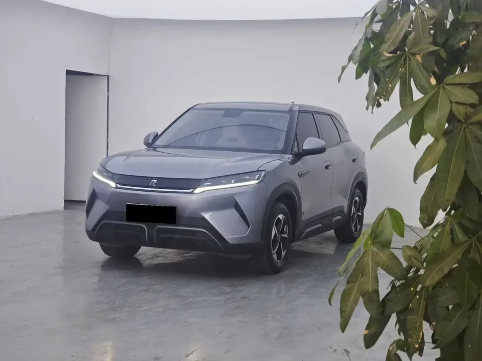 BYD Yuan Up Yuan UP 2024 401KM Leading Type 2024 — фото 1, купить с доставкой в Москву