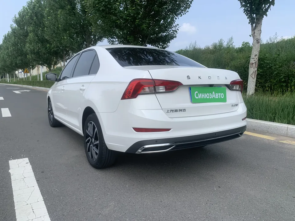 Skoda Xin Rui Xin Rui 2022 1.5L Automatic Comfort Edition 2023 — thumbnail 4