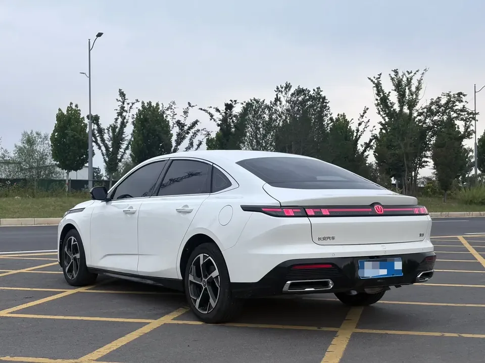 Changan Escape Escape 2026 Fourth-generation 1.5T DCT 500Bar Enjoyable Edition 2025 — thumbnail 4