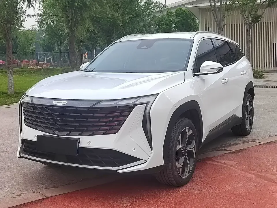 Geely Atlas L Boyue L 2023 1.5TD DCT Premium 2023 — photo 1, buy with delivery to Moscow
