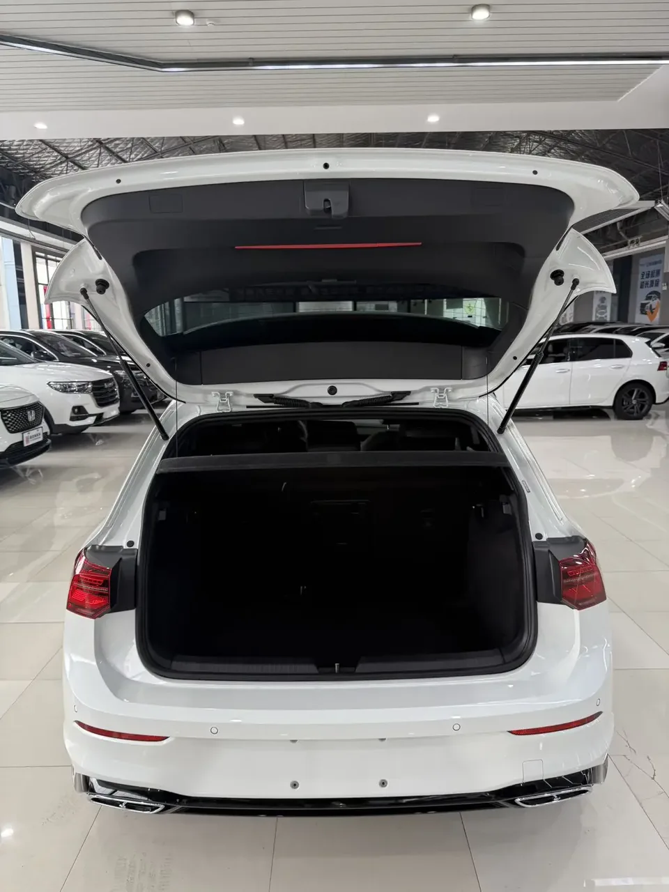 Volkswagen Golf golf 2021 280TSI DSG R-Line 2022 — thumbnail 3