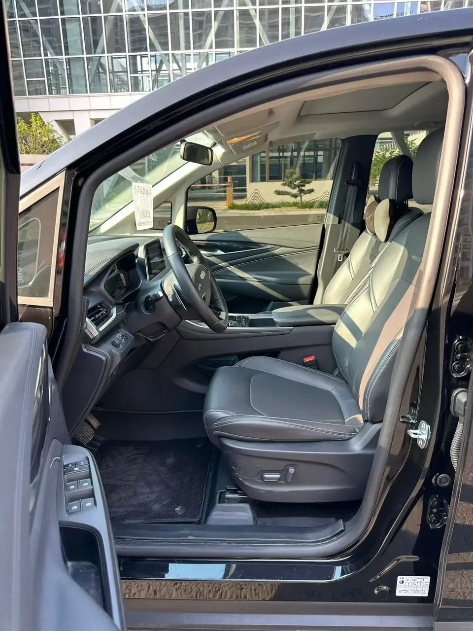 Datong Maxus G50 Maxus G50 2024 PLUS 1.5T Automatic Happiness Recommended Escort Edition 2024 — thumbnail 5