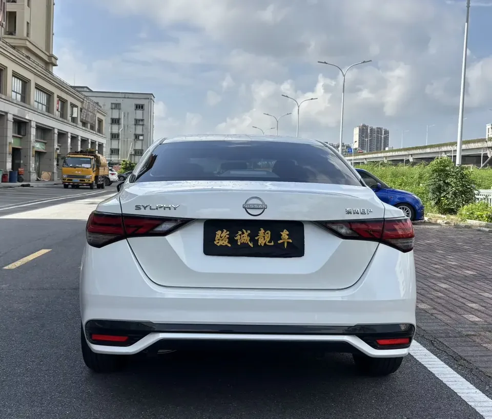 Nissan Sylphy Sylphy 2025 1.6L CVT True Edition 2025 — thumbnail 2