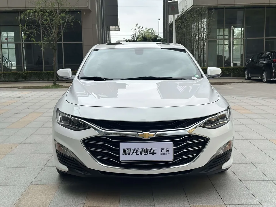 Chevrolet Malibu Xl Malibu XL 2022 535T Automatic Ruilian Edition 2024 — photo 1, buy with delivery to Moscow
