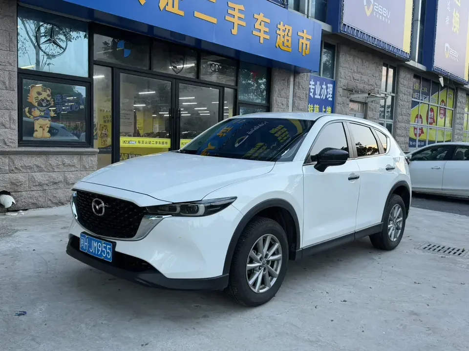 Mazda CX-5 Mazda CX-5 2024 2.0L Automatic 2WD Comfort 2024 — photo 1, buy with delivery to Moscow