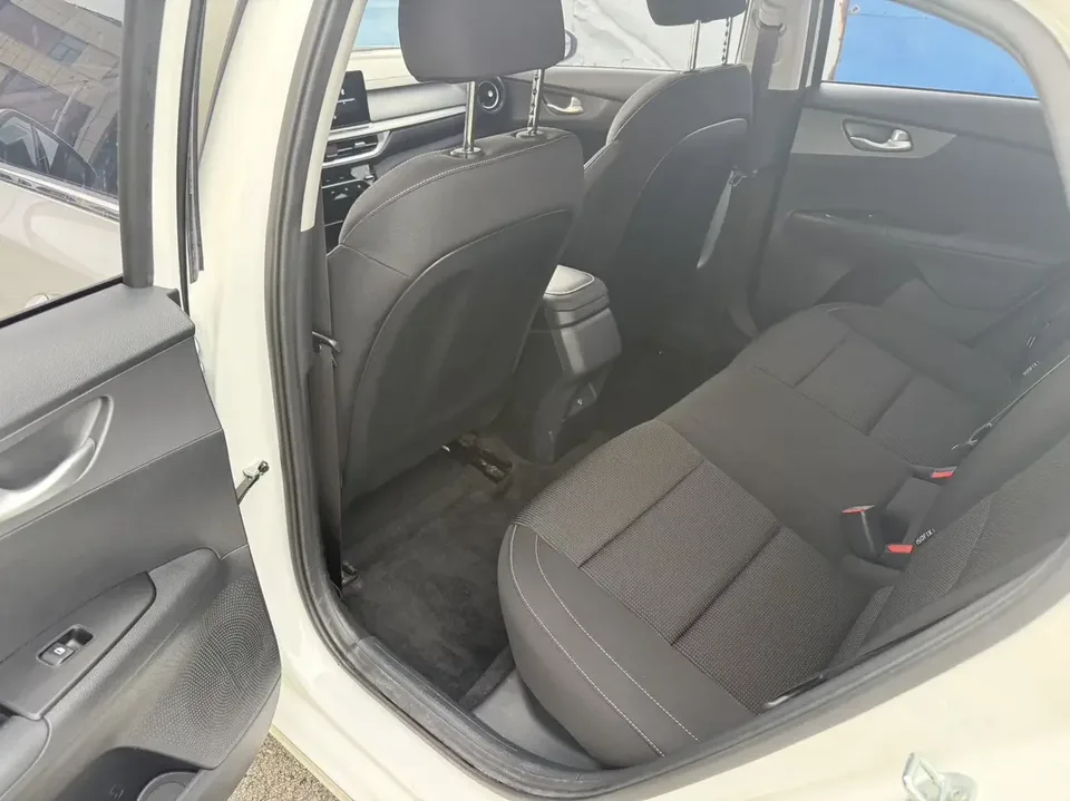 Kia K3 Kia K3 2023 1.5L IVT Comfort Edition 2023 — thumbnail 3
