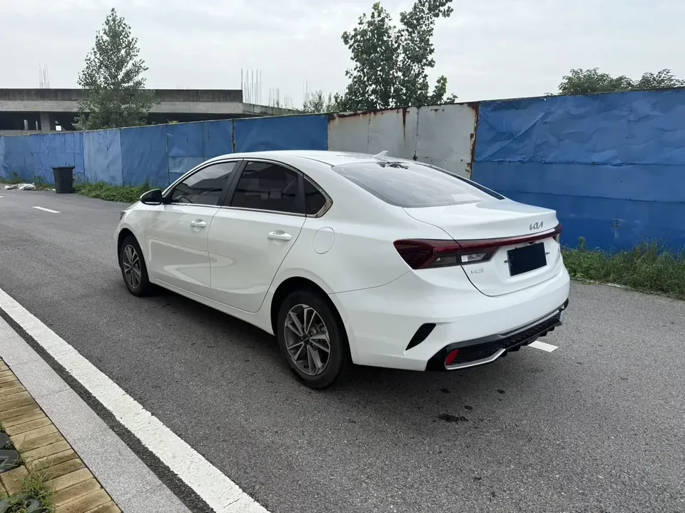 Kia K3 Kia K3 2023 1.5L IVT Comfort Edition 2023 — thumbnail 4