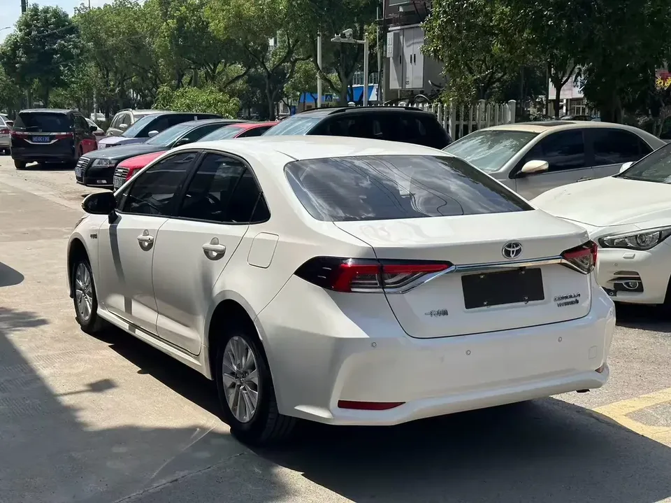 Toyota Corolla Corolla 2019 Dual Engine 1.8L E-CVT GL-i Elite Edition 2022 — thumbnail 4