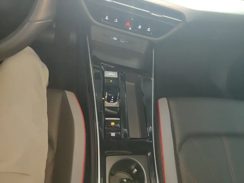Volkswagen Lamando Lingdu 2023 Lingdu L 280TSI DSG Cool Edition 2023 — thumbnail 3