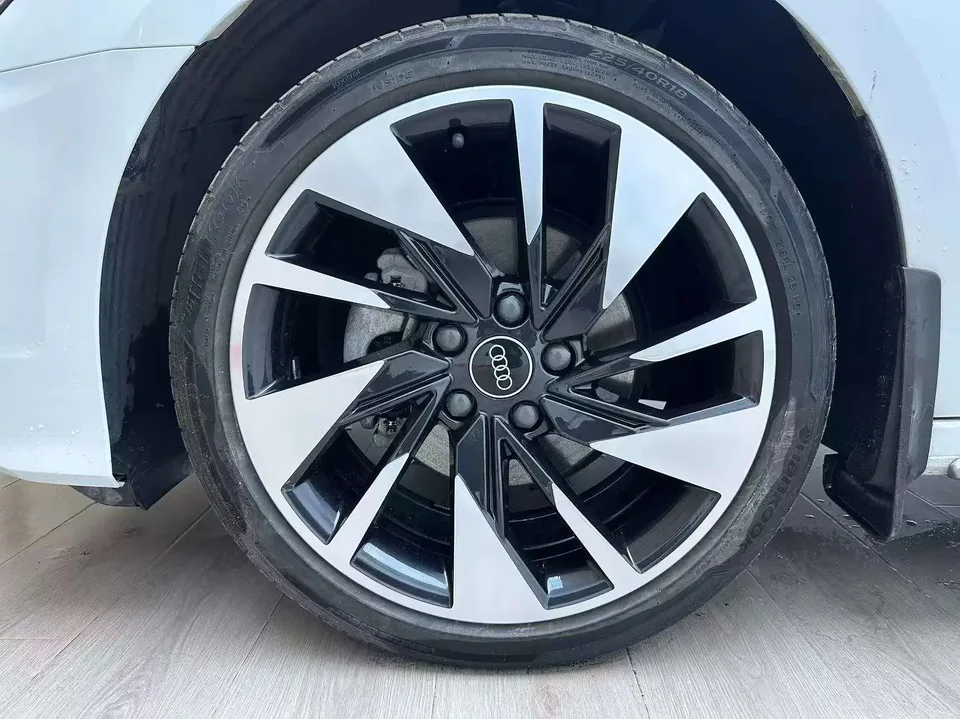 Audi A3 Audi A3 2023 A3L Limousine 35 TFSI facelift: stylish and sporty 2023 — thumbnail 3