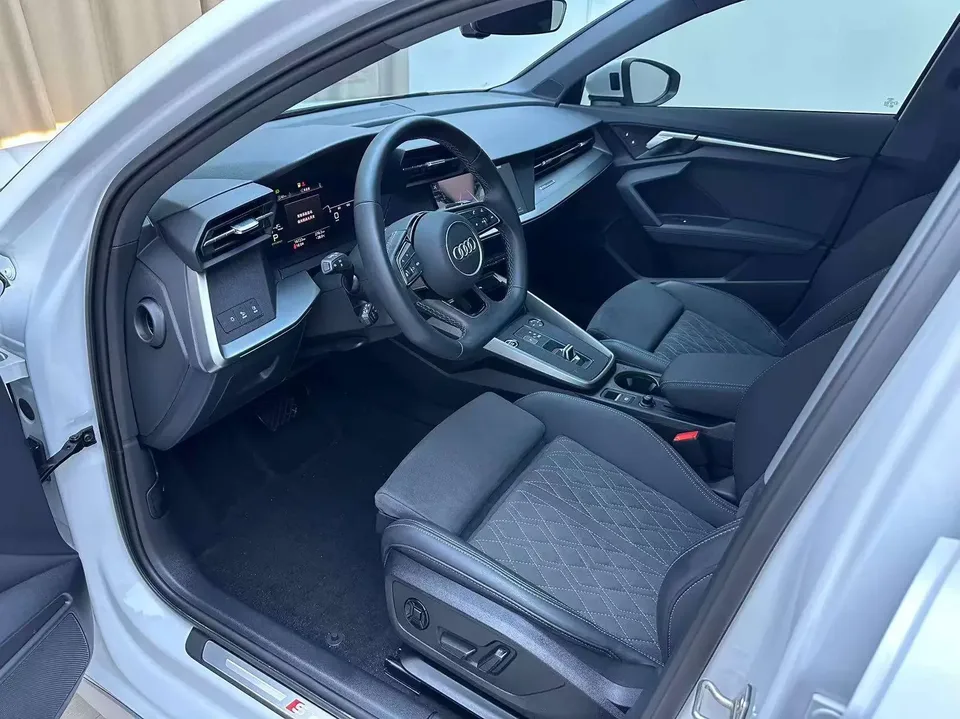 Audi A3 Audi A3 2023 A3L Limousine 35 TFSI facelift luxury sports model 2023 — миниатюра 5