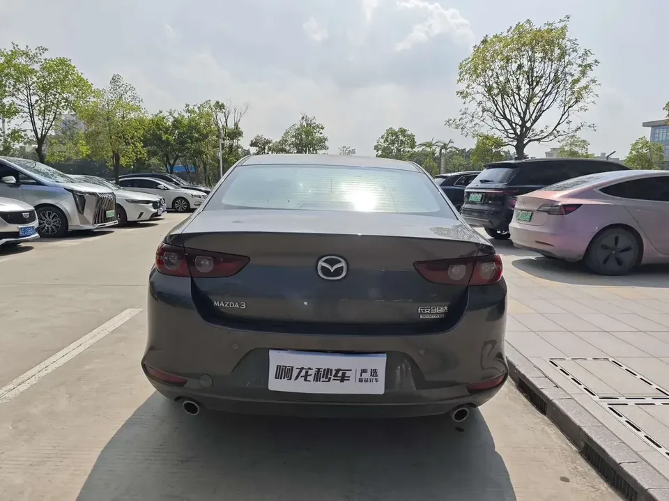 Mazda Axela Mazda3 Angkesela 2021 2.0L Automatic Elegant Edition 2022 — thumbnail 4