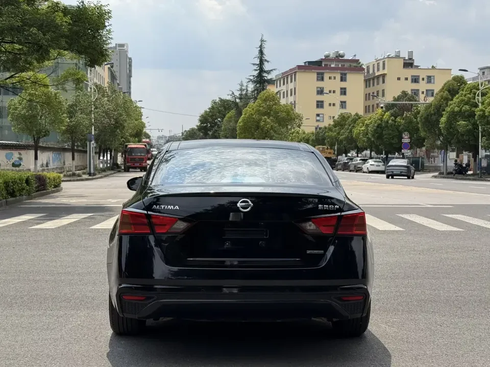 Nissan Altima Sound of nature 2021 2.0L XL Comfort Edition 2022 — thumbnail 2