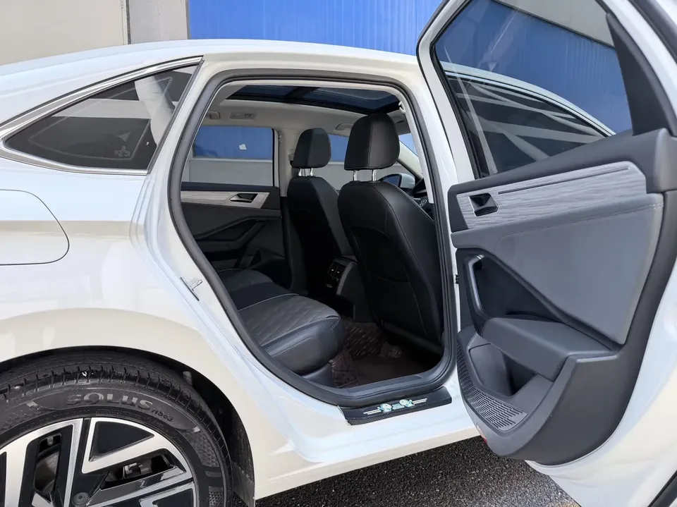 Volkswagen Sagitar Sagitar 2023 280TSI DSG Beyond Edition 2023 — thumbnail 5