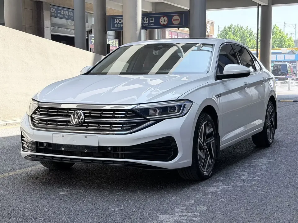 Volkswagen Sagitar Sagitar 2023 280TSI DSG Beyond Edition 2023 — photo 1, buy with delivery to Moscow