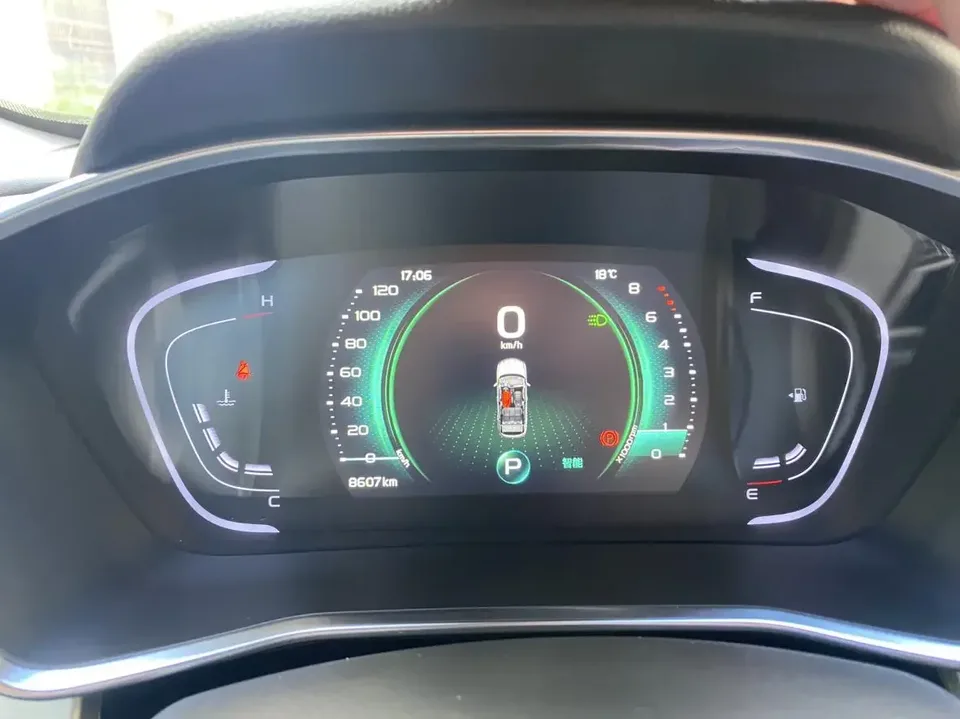Geely Coolray SX11 Binyue 2023 1.5T DCT Platinum Edition 2024 — thumbnail 3