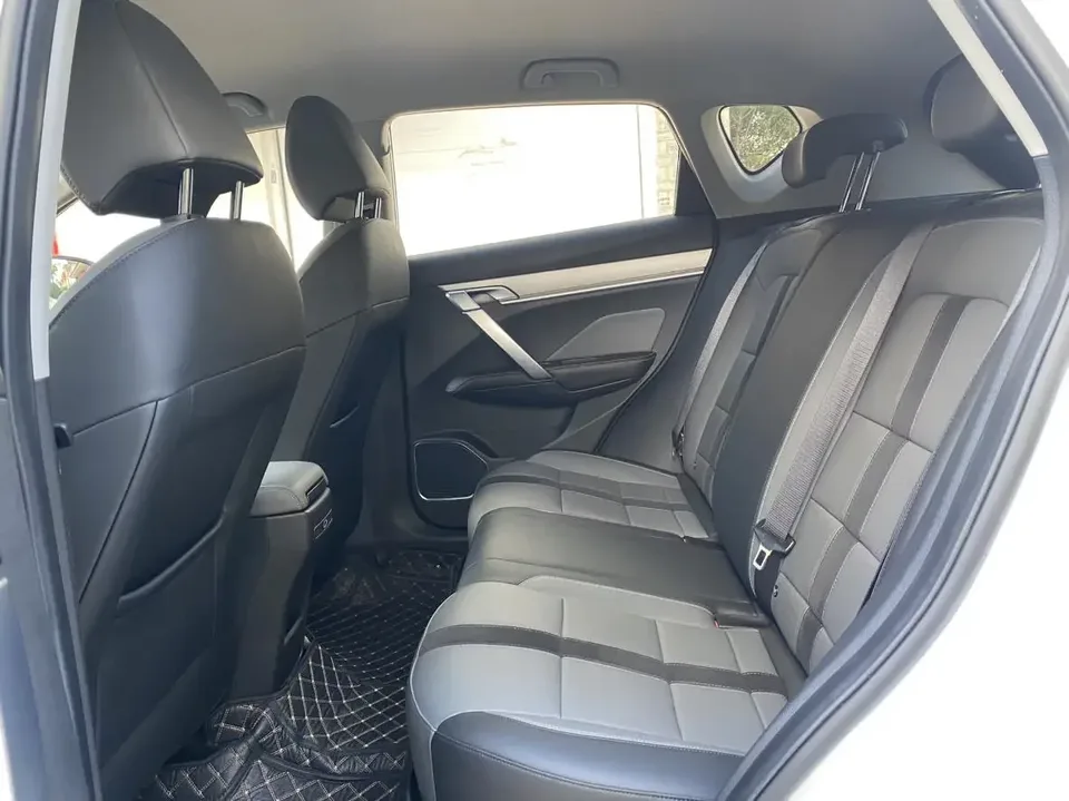 Geely Coolray SX11 Binyue 2023 1.5T DCT Platinum Edition 2024 — thumbnail 4