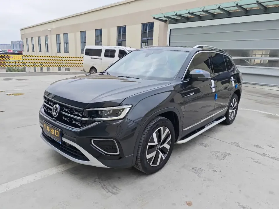 Volkswagen Tayron Tanyue 2023 280TSI 2WD Luxury Plus Advanced Edition 2022 — photo 1, buy with delivery to Moscow