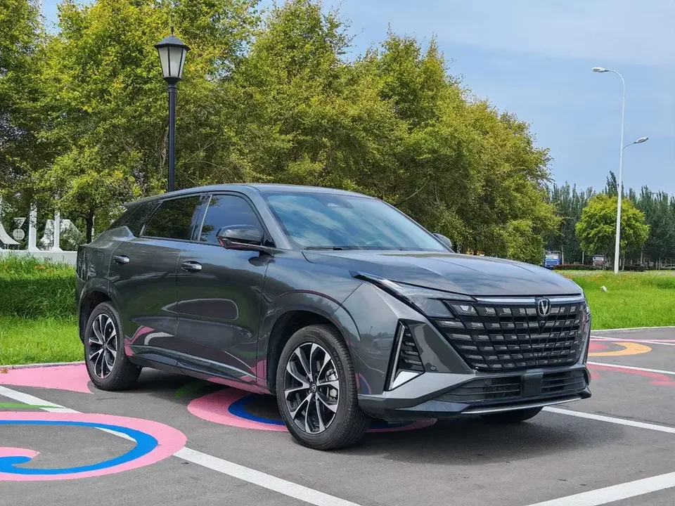 Changan UNI-Z PHEV Changan UNI-Z PHEV 2024 Blue Whale iDD 125KM Excellence 2024 — thumbnail 3