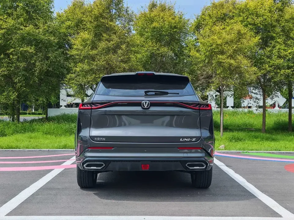Changan UNI-Z PHEV Changan UNI-Z PHEV 2024 Blue Whale iDD 125KM Excellence 2024 — thumbnail 5