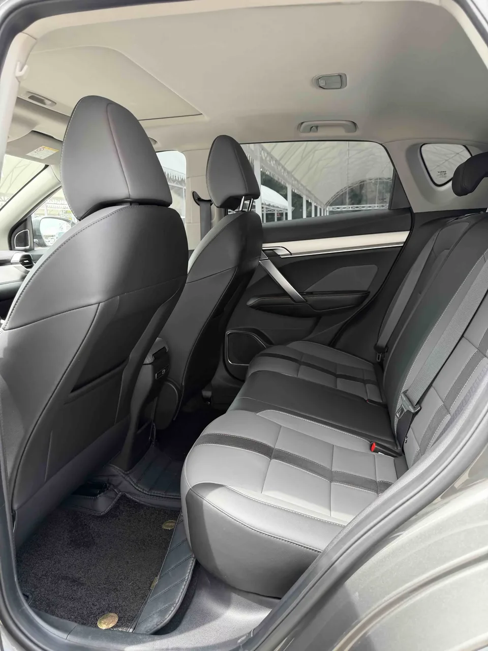 Geely Coolray SX11 Binyue 2023 1.5T DCT Diamond Edition 2024 — thumbnail 3