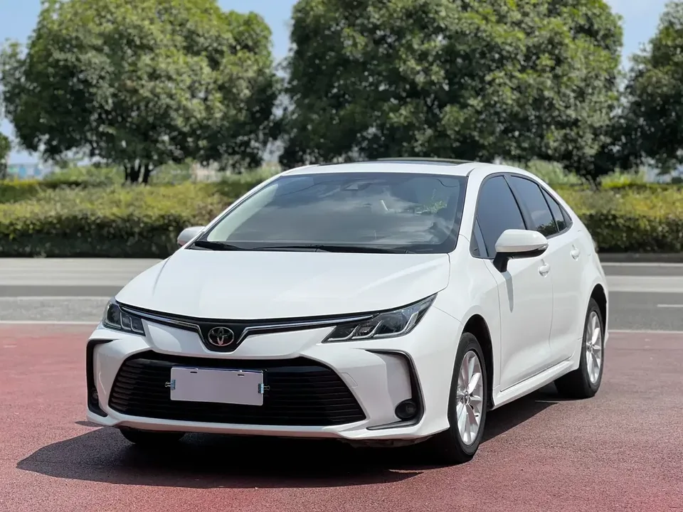Toyota Corolla Corolla 2021 1.2T S-CVT Elite PLUS Edition 2022 — photo 1, buy with delivery to Moscow