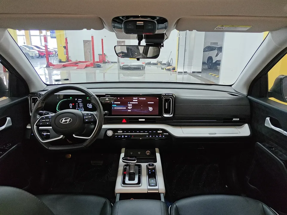 Hyundai ix35 Hyundai ix35 2023 Musa 2.0L Deluxe Edition DLX 2024 — thumbnail 2