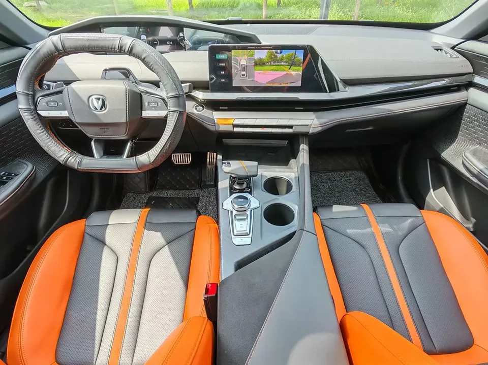 Changan UNI-V Changan UNI-V 2024 1.5T Premium 2024 — thumbnail 5