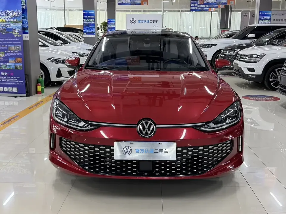 Volkswagen Lamando Lingdu 2022 Lingdu L 280TSI DSG Super Hot Flagship Edition 2022 — photo 1, buy with delivery to Moscow