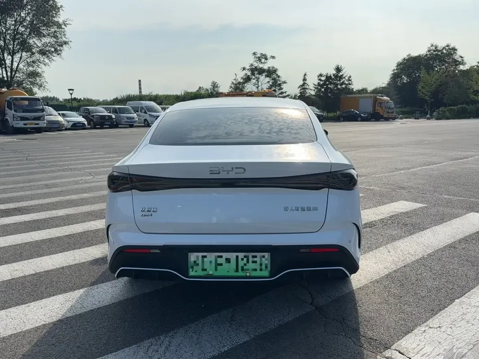 BYD Seal 06DM Seal 06DM 2024 DM-i 120KM Premium 2024 — thumbnail 2