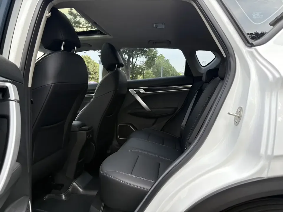 Geely Coolray SX11 Binyue 2025 1.5L CVT Super MAX 2025 — thumbnail 3