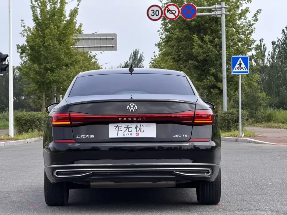 Volkswagen Passat Passat 2023 Modified 280TSI Elite Edition 2023 — thumbnail 2