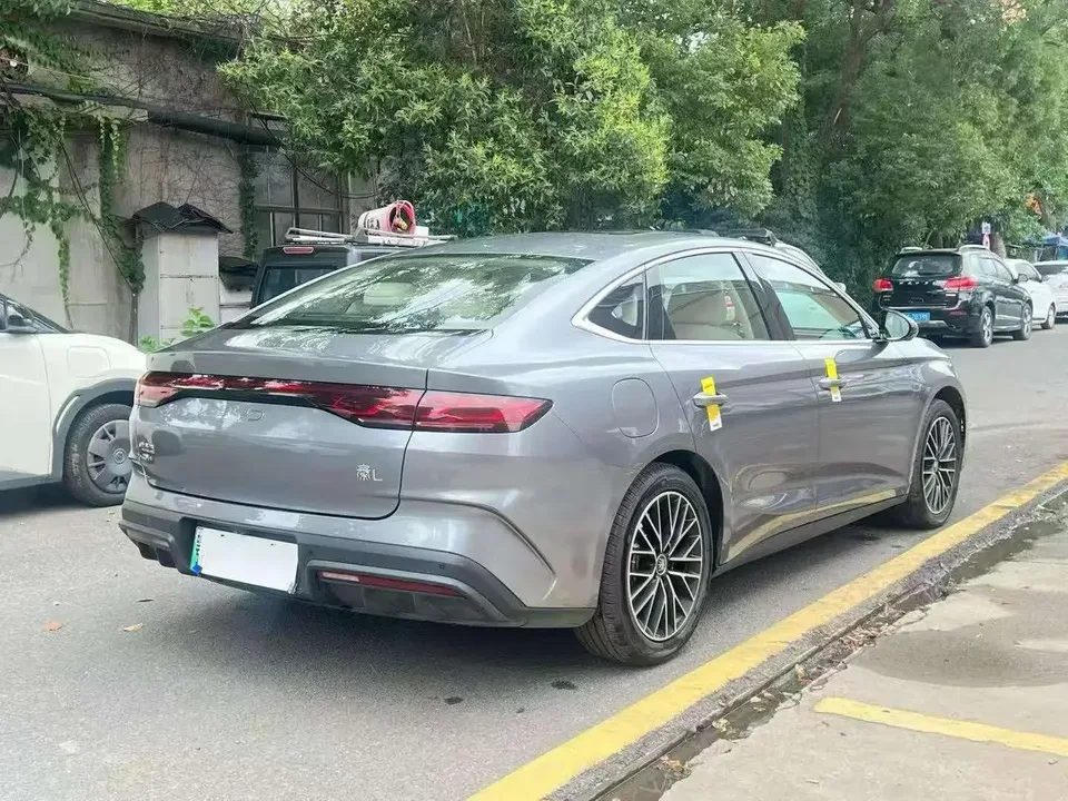 BYD Qin L DM Qin L DM 2024 DM-i 120KM Leading Type 2024 — thumbnail 2