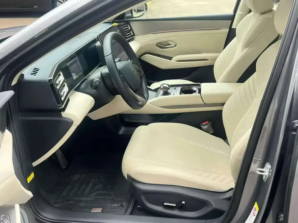 BYD Qin L DM Qin L DM 2024 DM-i 120KM Leading Type 2024 — thumbnail 5