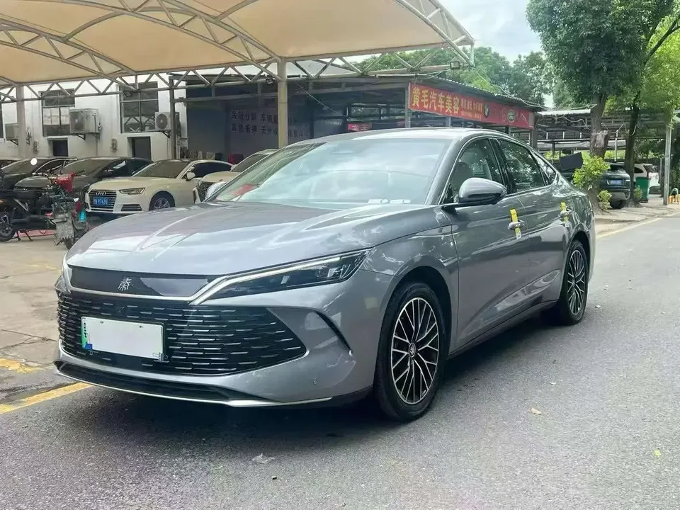 BYD Qin L DM Qin L DM 2024 DM-i 120KM Leading Type 2024 — photo 1, buy with delivery to Moscow