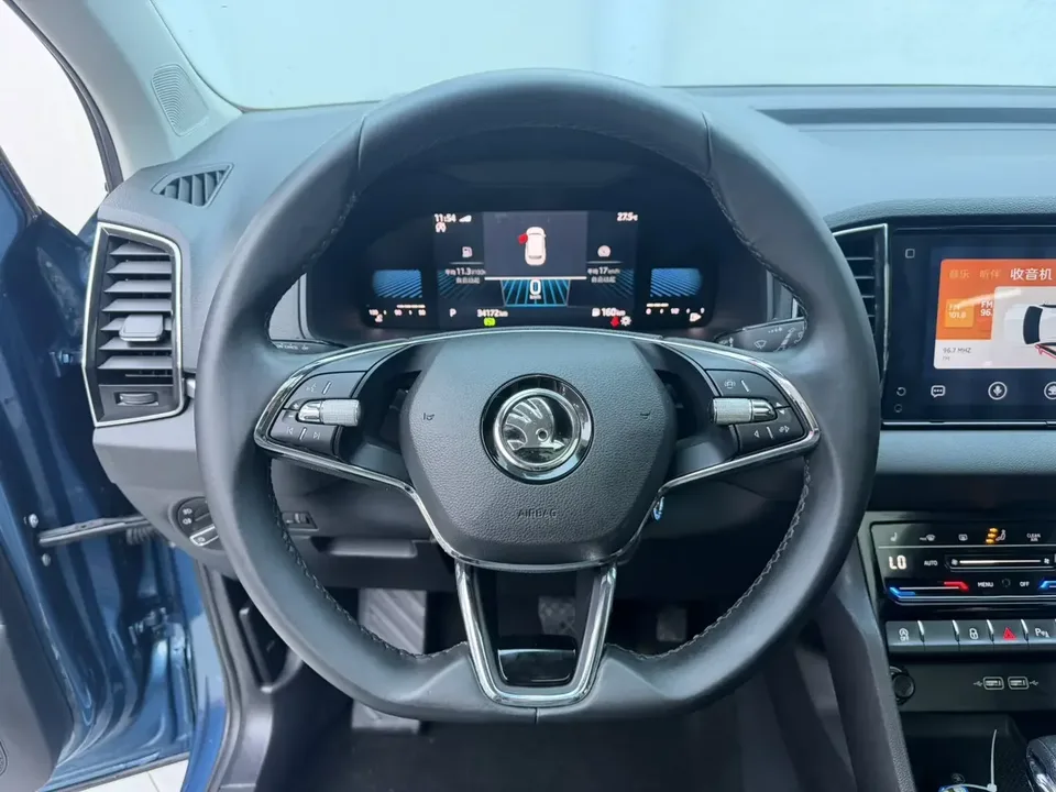 Skoda Karoq Korok 2022 TSI280 Premium Edition 2023 — thumbnail 5