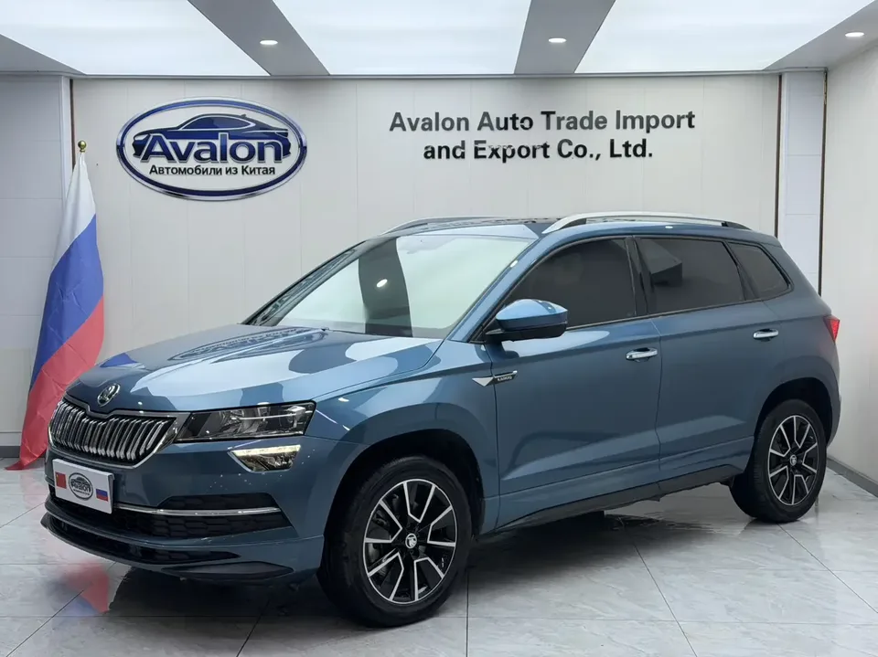 Skoda Karoq Korok 2022 TSI280 Premium Edition 2023 — photo 1, buy with delivery to Moscow
