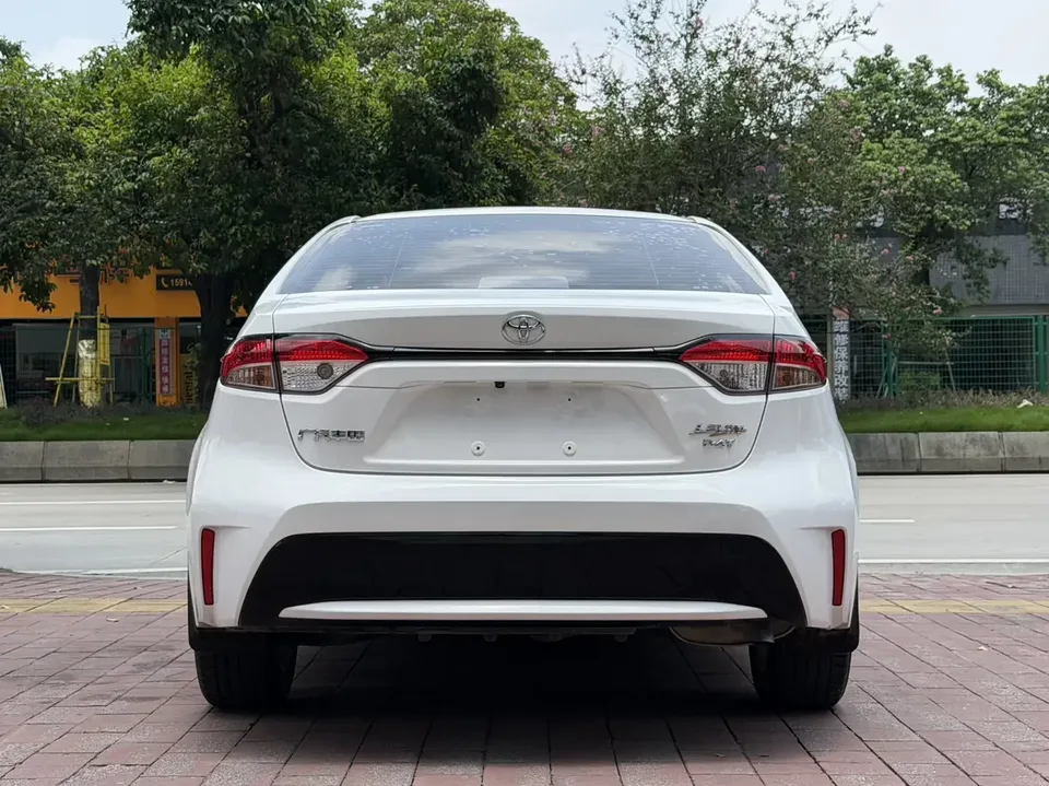 Toyota Levin Lei Ling 2022 185T CVT Deluxe Edition 2022 — thumbnail 2