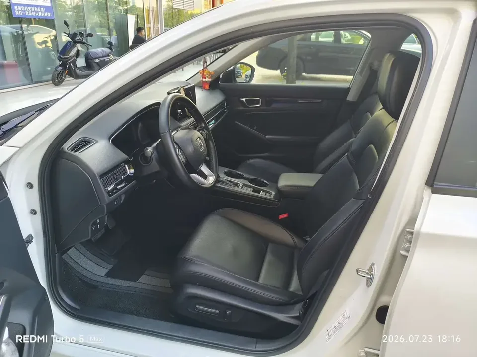 Honda Integra Style 2023 240TURBO CVT Deluxe Edition 2024 — thumbnail 5